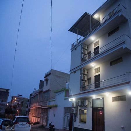 Отель Oyo 9123 Baghban Residency Гвалиор Экстерьер фото