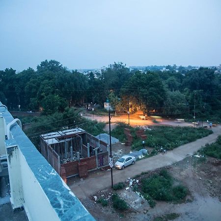 Отель Oyo 9123 Baghban Residency Гвалиор Экстерьер фото